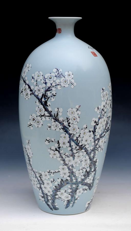 高温天蓝颜色釉梅花《清香满乾坤》瓷瓶.jpg