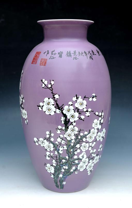 .高温紫罗兰颜色釉梅花《紫气东来》瓷瓶.jpg